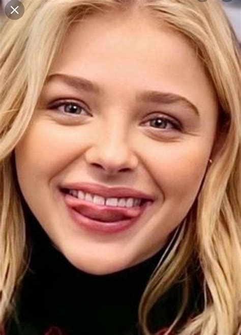 chloe grace moretz lips|chloe moretz meme.